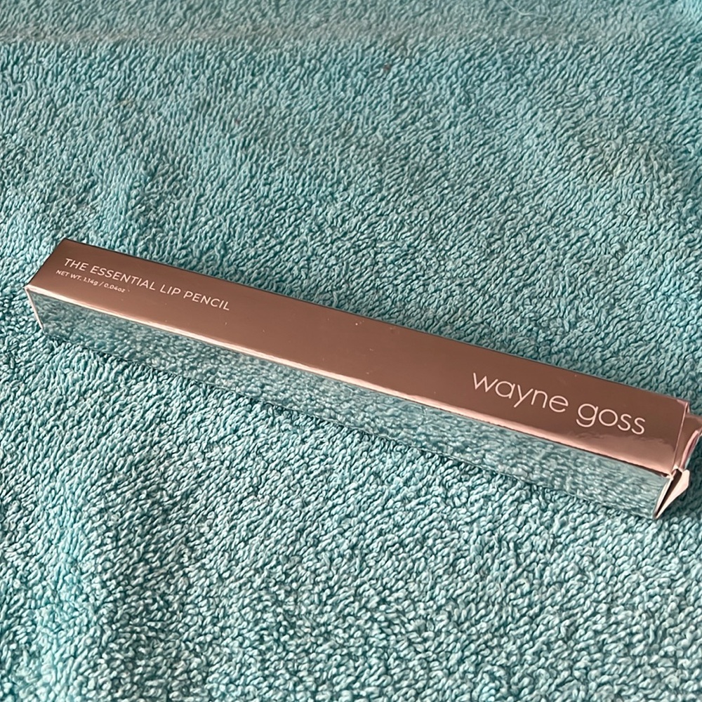 **NWT** Wayne Goss The Essential Lip Pencil in the shade Light Nude.